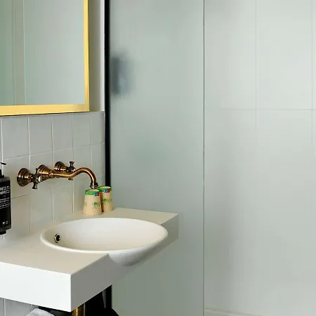 Hotel Ibis Styles Gare De Lyon Tgv Parigi
