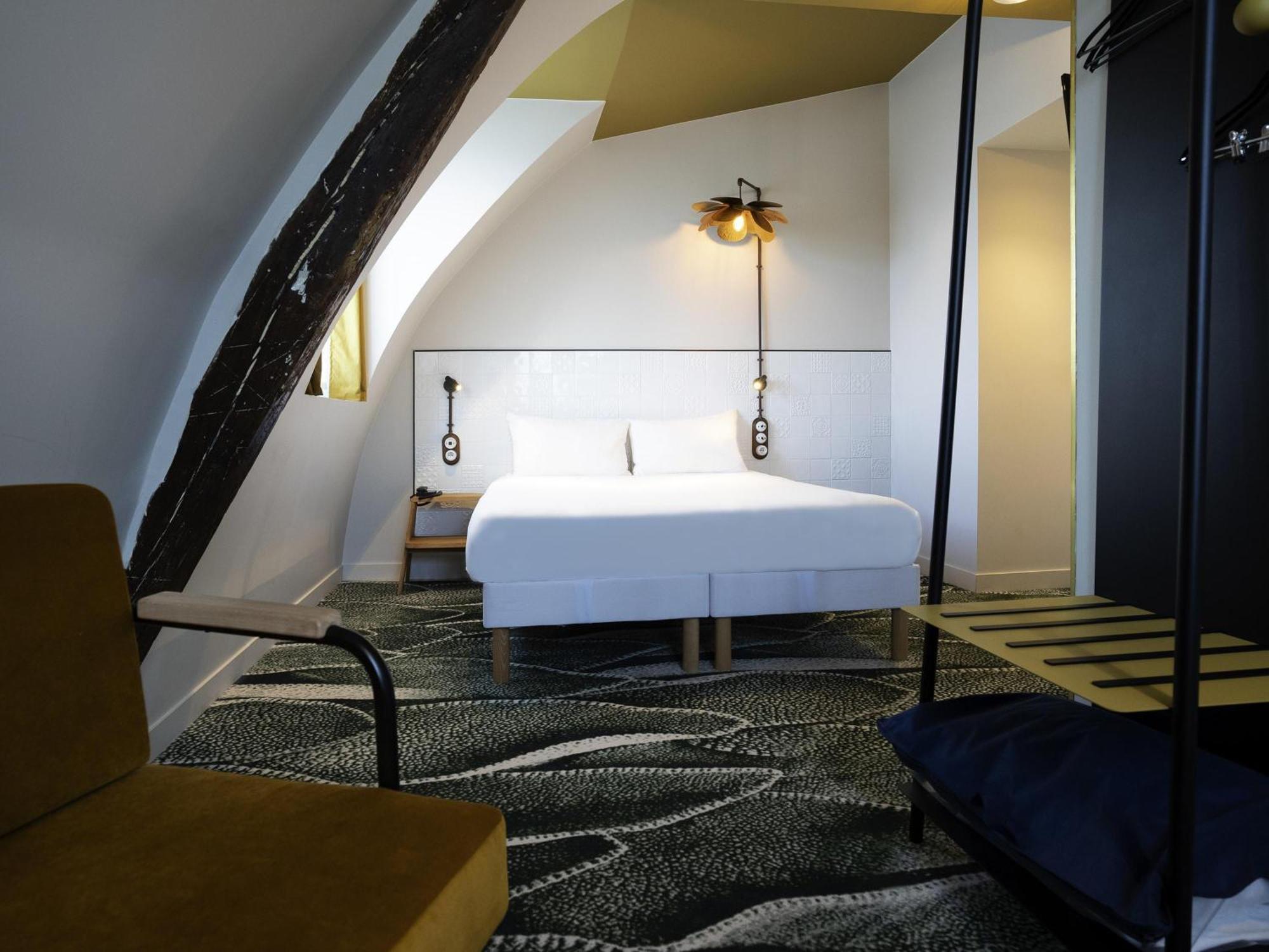 Hotel Ibis Styles Gare De Lyon Tgv 3*
