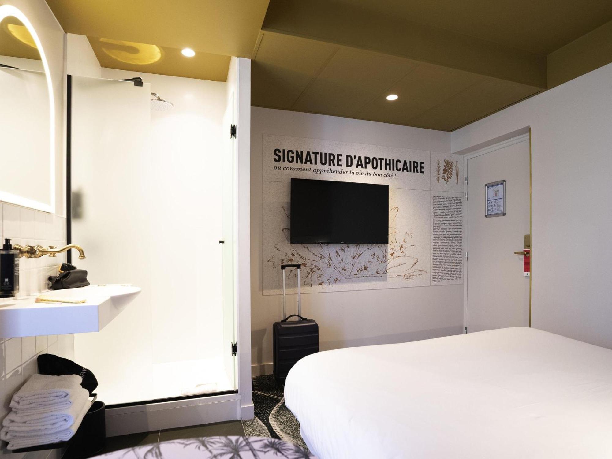 Hotel Ibis Styles Gare De Lyon Tgv 3*